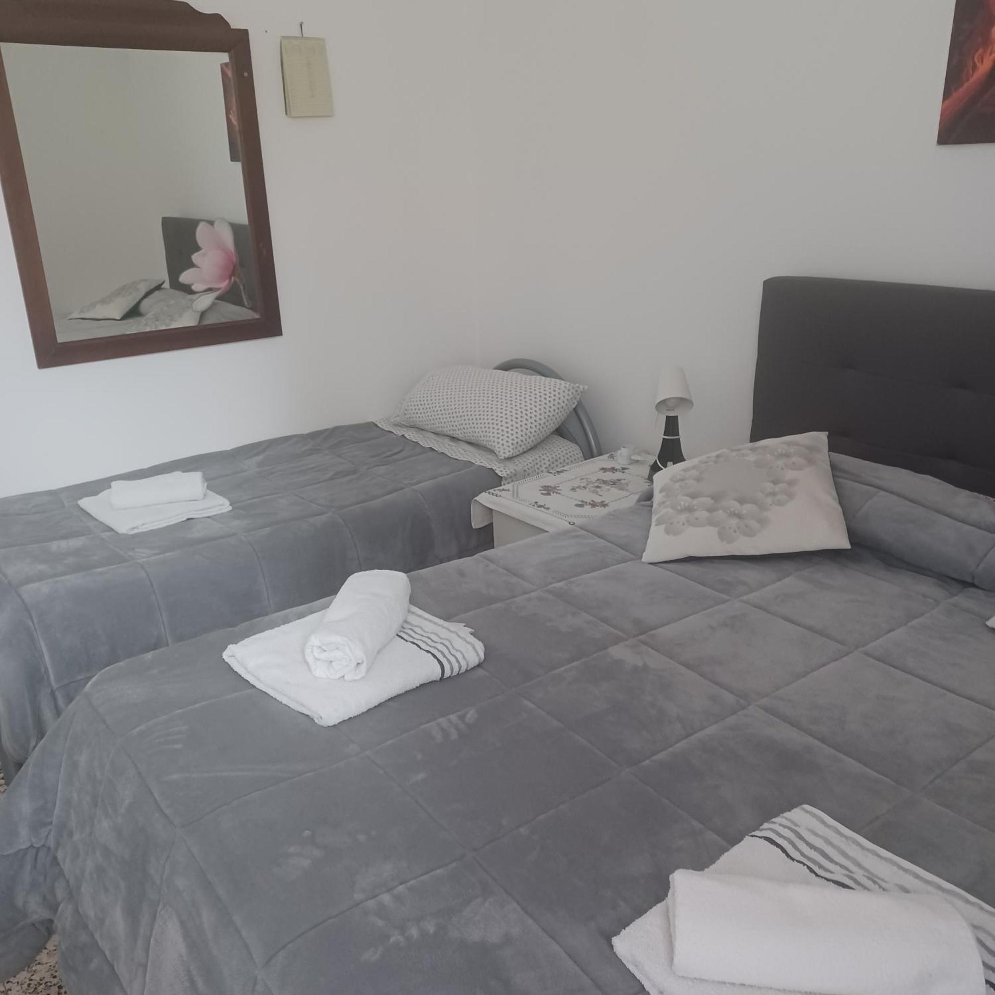 B&B Appartamenti Napoli Exterior photo